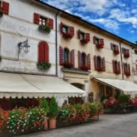 Apartment Magis House Italia *